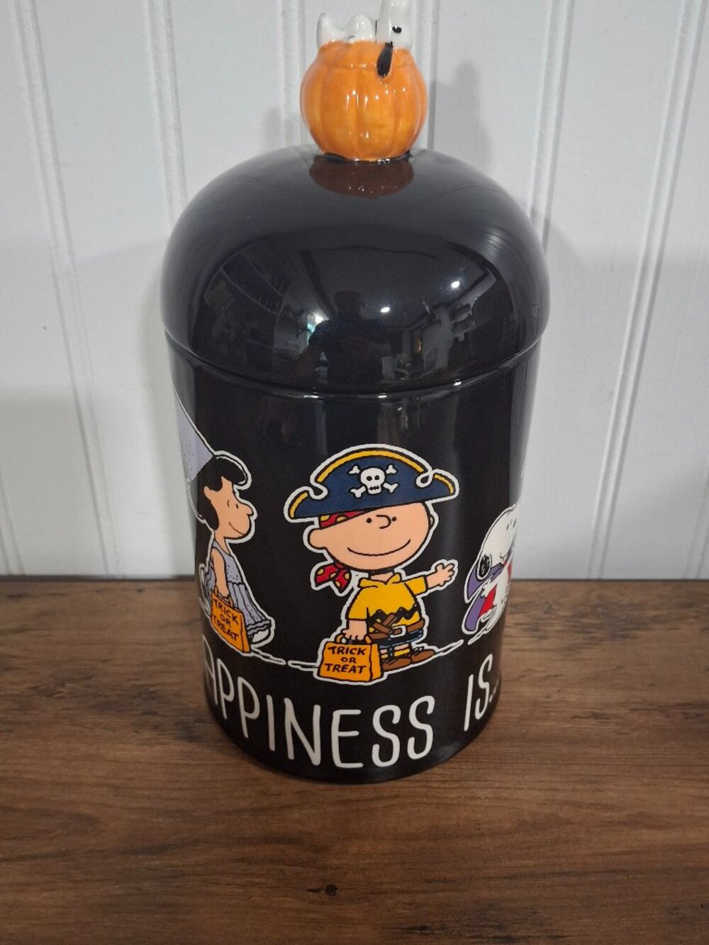 New Peanuts Happiness Halloween Cookie Jar Charlie Brown Friends Snoopy Black